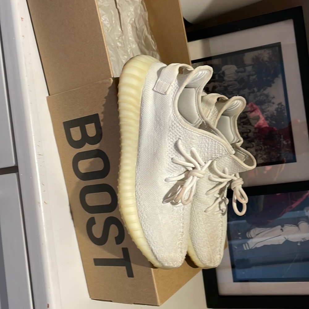 Yeezy 350 triple white
